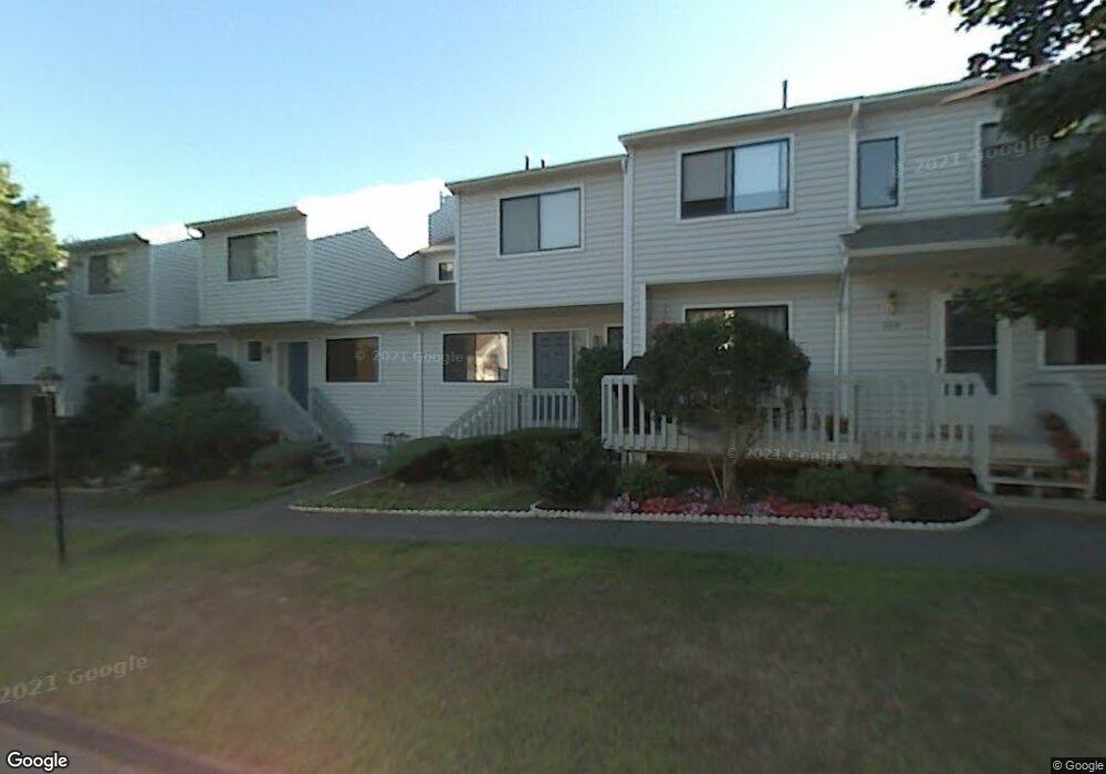 622 Cypress Rd, Newington, CT 06111 - photo 1