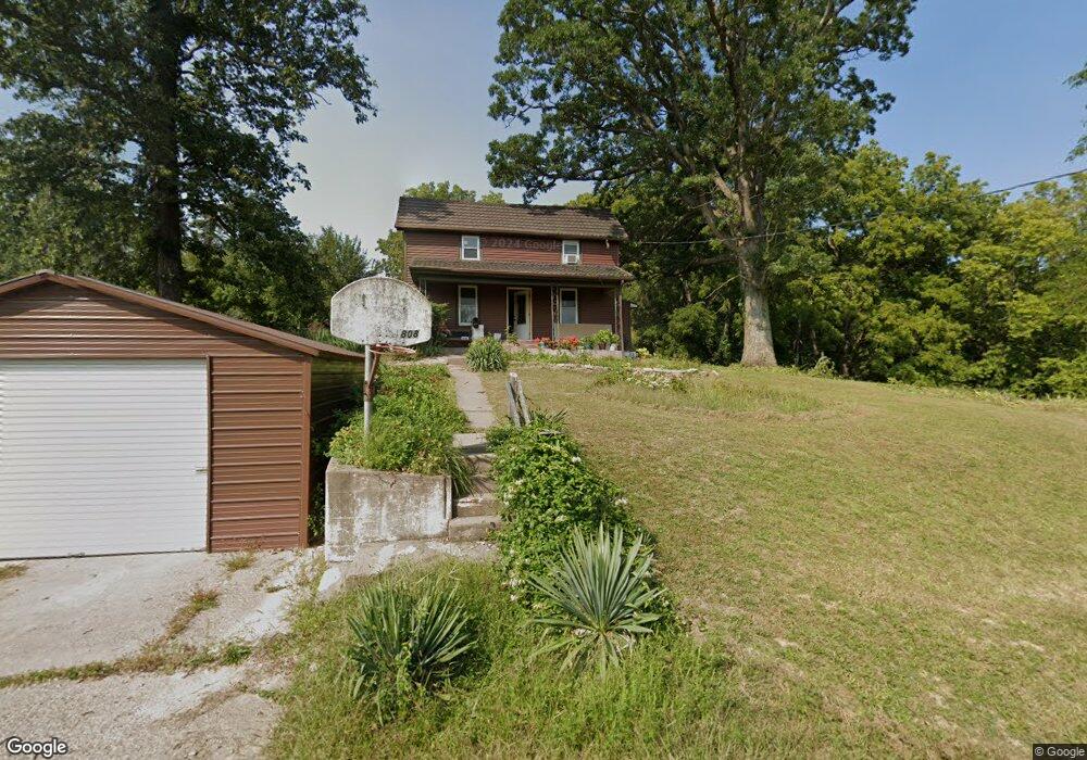 808 Walnut St, Columbus Junction, IA 52738 - photo 1