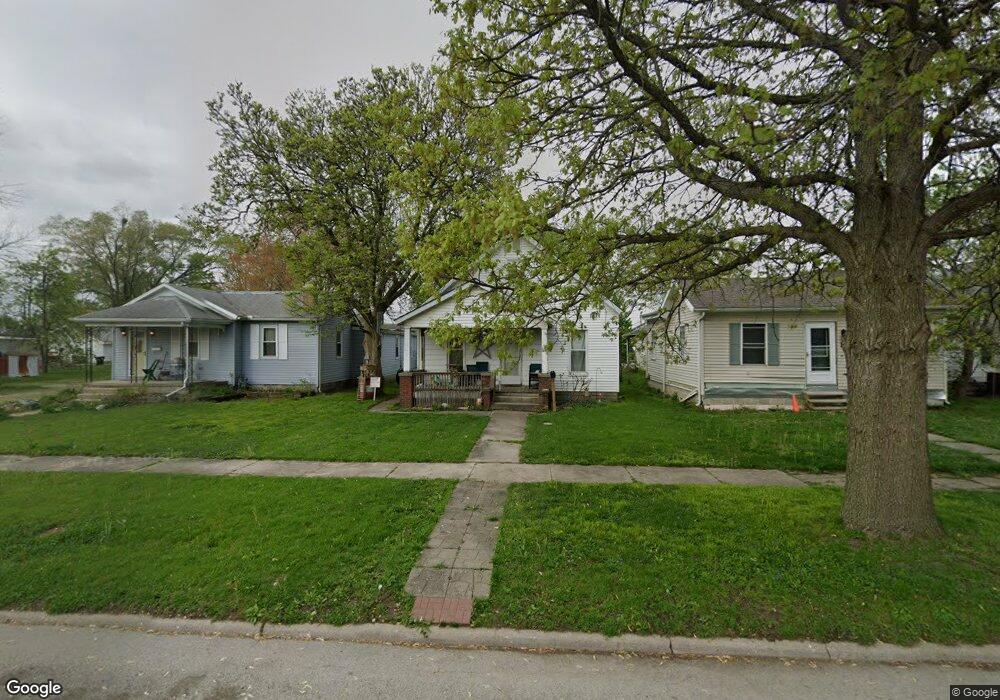 913 Broadway St, Lincoln, IL 62656 - photo 1