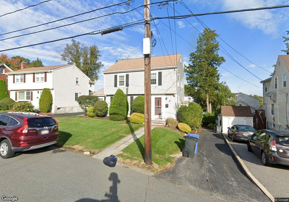 113 Thornton Rd, Waltham, MA 02453 - photo 1