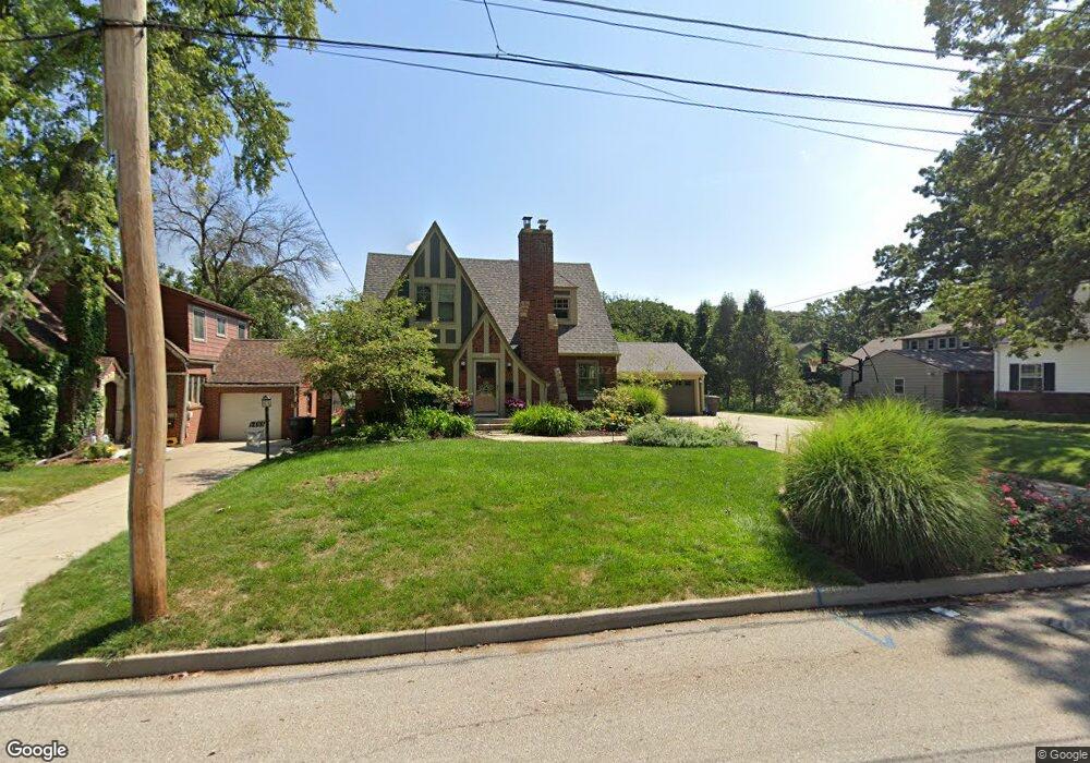 3403 40th Place, Des Moines, IA 50310 - photo 1