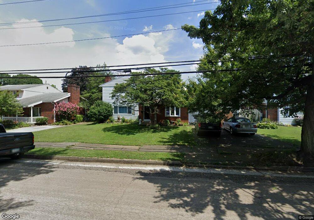 1572 Ralston Rd, Bethlehem, PA 18018 - photo 1