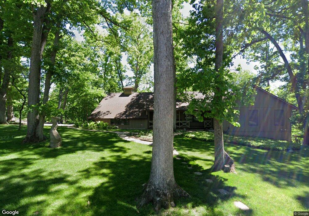 2558 Indian Hill Rd, Cedar Rapids, IA 52403 - photo 1