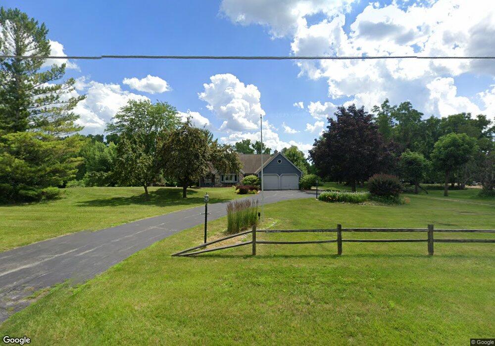 N55W25919 Richmond Rd, Sussex, WI 53089 - photo 1