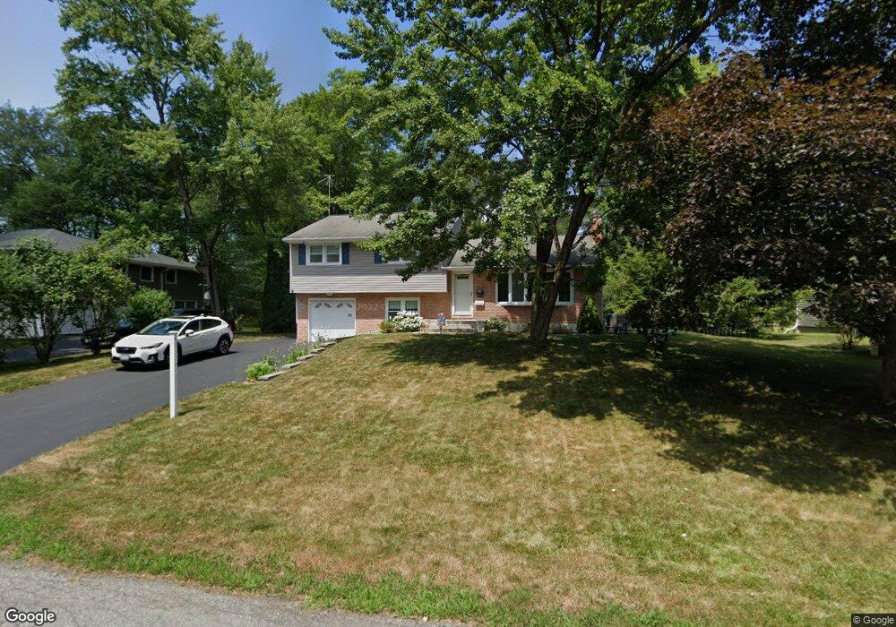 58 St Stephens Ln N, Schenectady, NY 12302 - photo 1