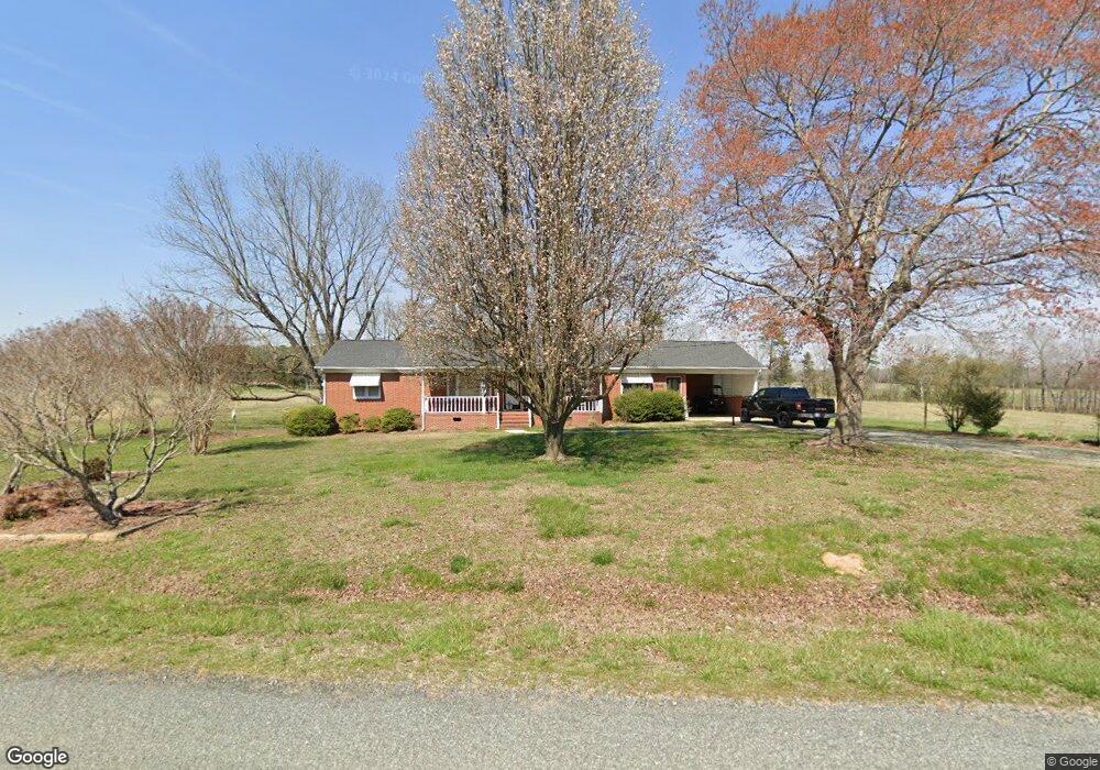 687 Dorsett Rd, Siler City, NC 27344 - photo 1