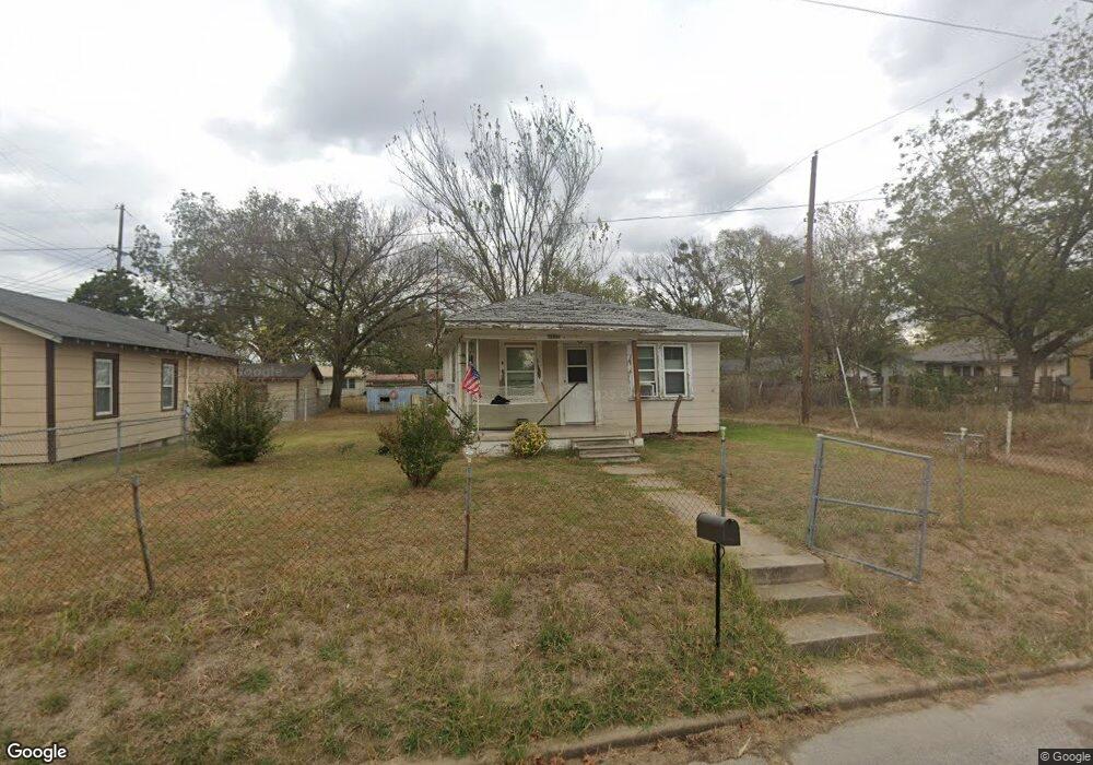 1117 W 2nd St, Okmulgee, OK 74447 - photo 1