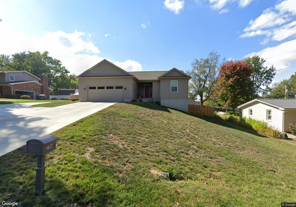 706 Adams St, Newburgh, IN 47630 - photo 1