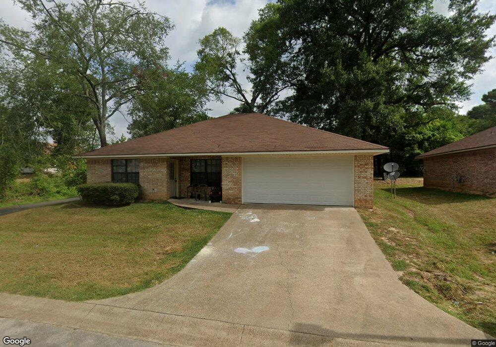 1603 Hurst Dr, Nacogdoches, TX 75961 - photo 1