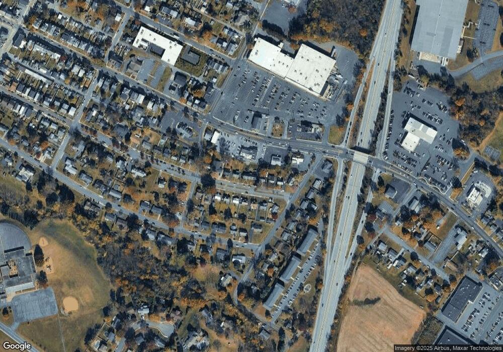 819 Rhoads Ave, Boyertown, PA 19512 - photo 1