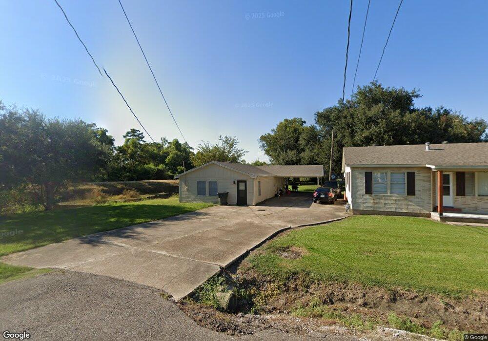 254 Chauff St, Houma, LA 70360 - photo 1