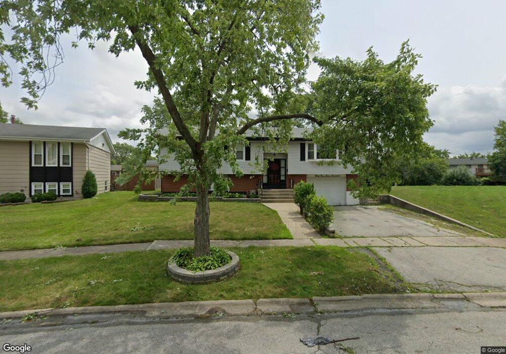 3317 Tulip Dr, Hazel Crest, IL 60429 - photo 1