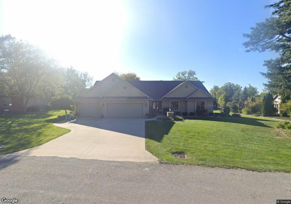 1210 Hickorywood Ln, Lima, OH 45805 - photo 1