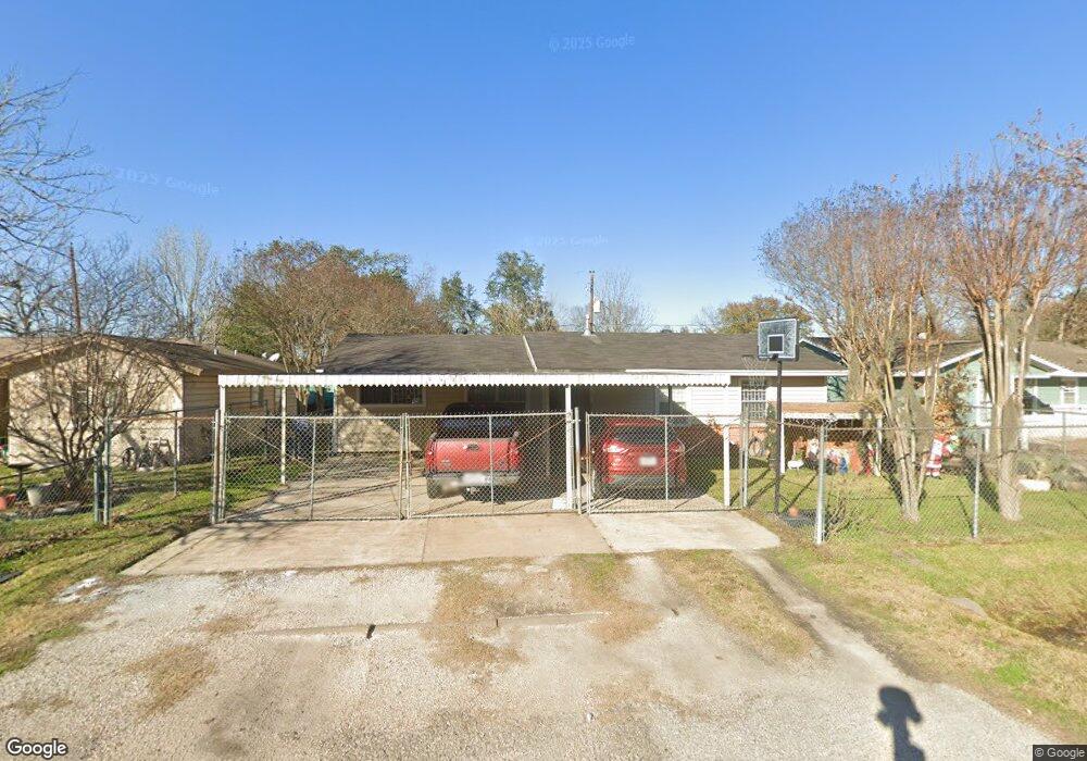 2407 Mooney Rd, Houston, TX 77093 - photo 1