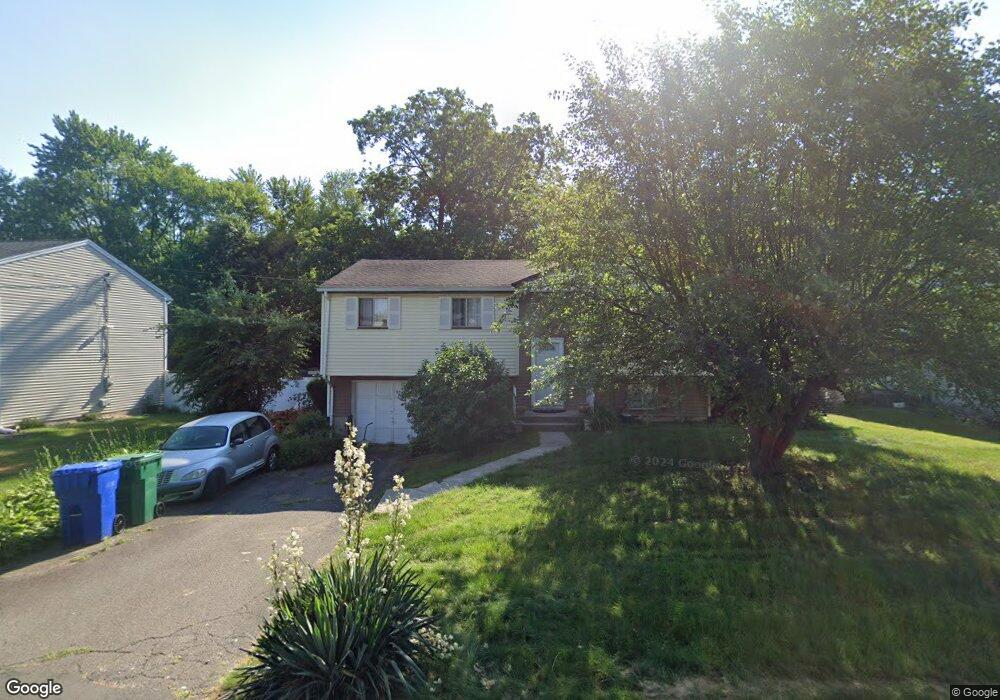 15 Diana Dr, Bloomfield, CT 06002 - photo 1