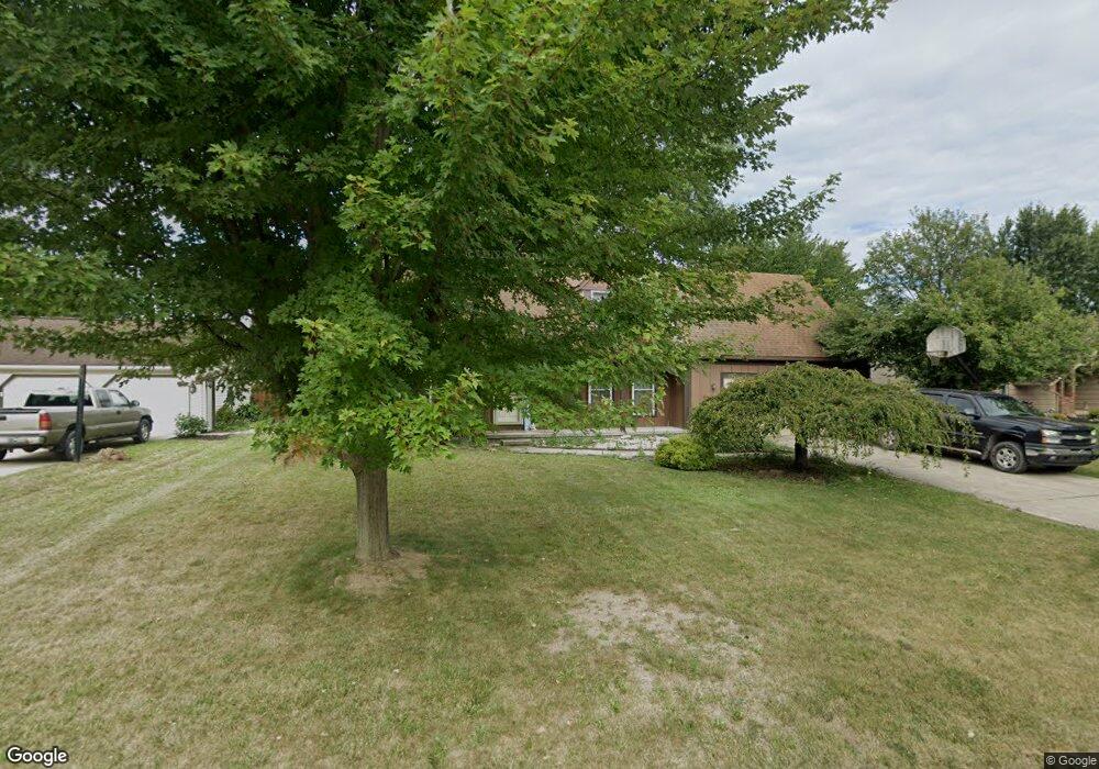 3037 Danny Dr, Lima, OH 45801 - photo 1