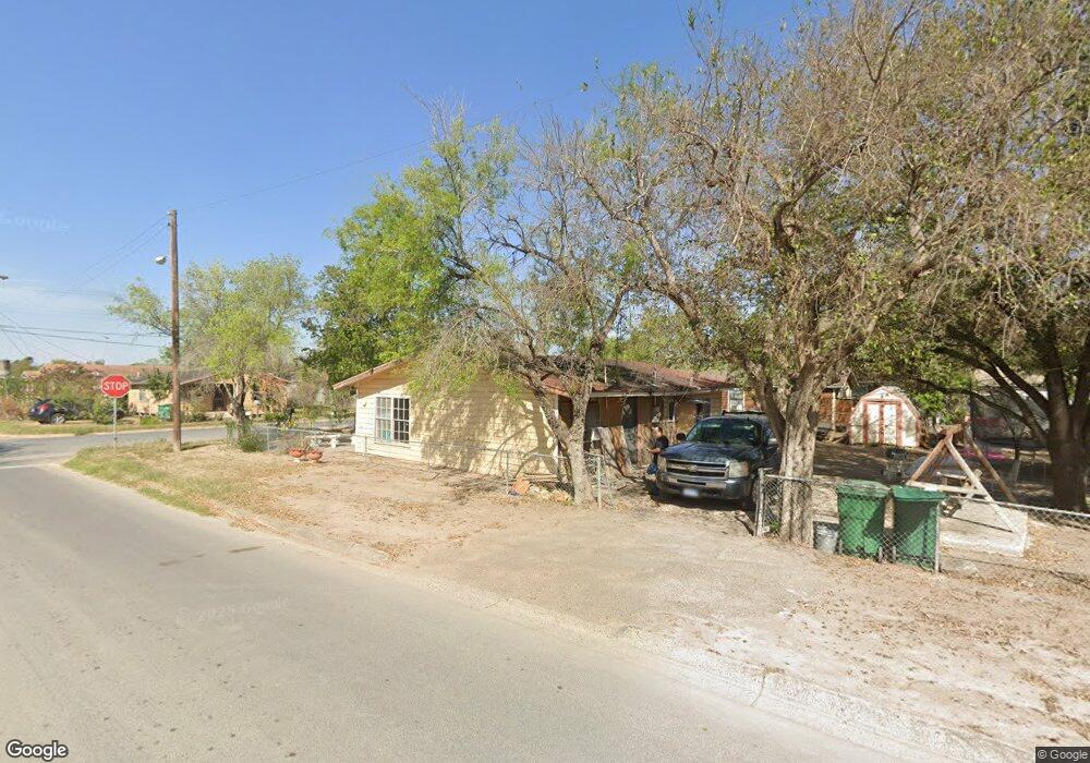 302 E Wright Ave, Pharr, TX 78577 - photo 1