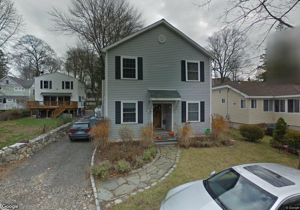 2 Mckendry Ct, Norwalk, CT 06853 - photo 1