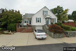 84 8th Ave, Woonsocket, RI 02895
