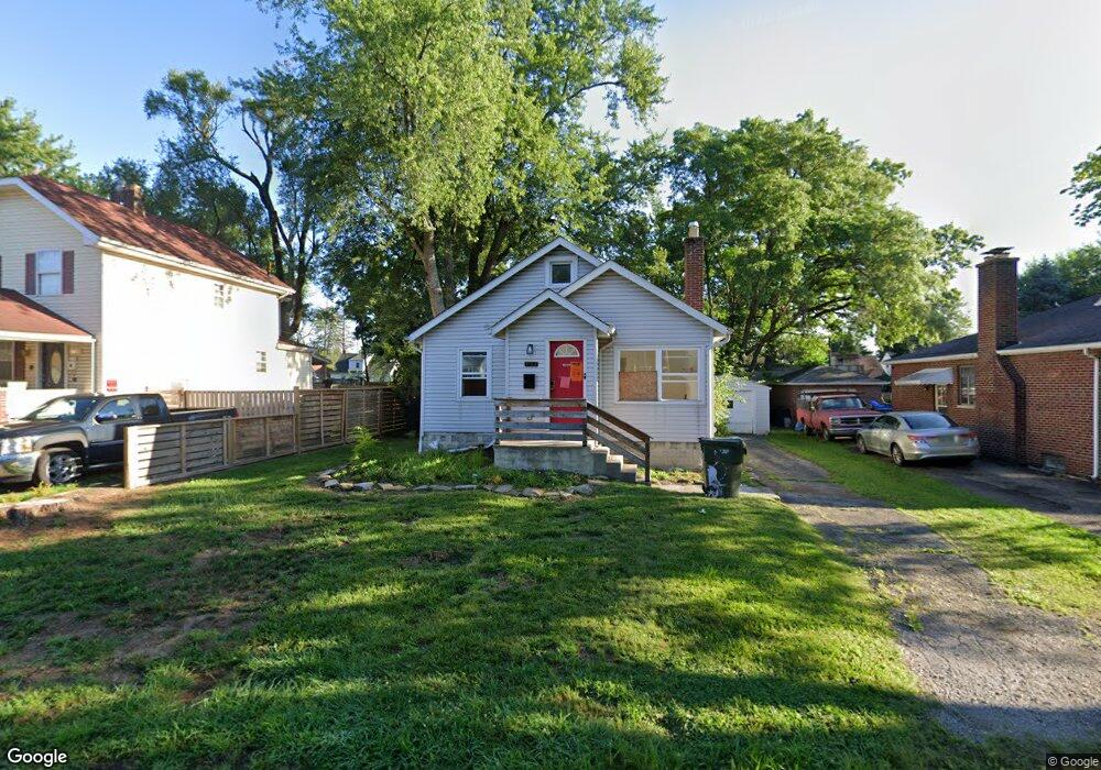 1734 E Kenworth Rd, Columbus, OH 43224 - photo 1