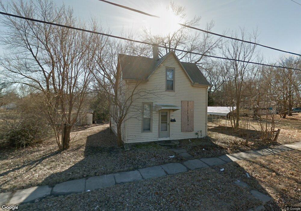 2409 W 1st Ave, Topeka, KS 66606 - photo 1