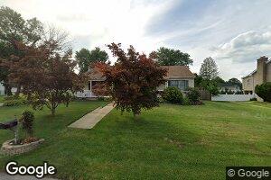 5 Hance Dr, Cookstown, NJ 08511