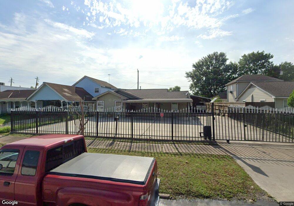 3122 Roe Dr, Houston, TX 77087 - photo 1
