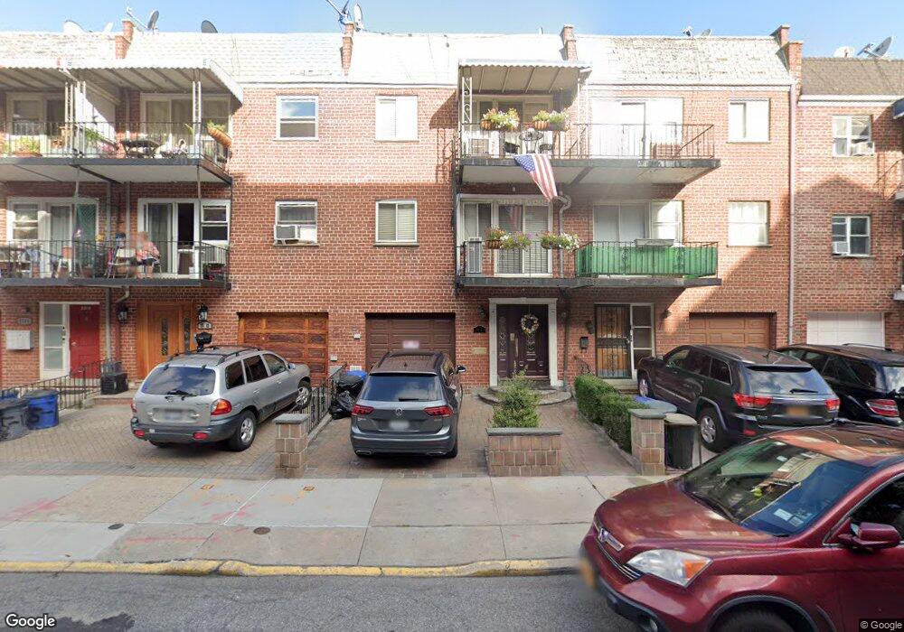 25-10 38th St, Long Island City, NY 11103 - photo 1