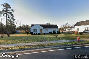52 E Calhoun St, Wadley, GA 30477