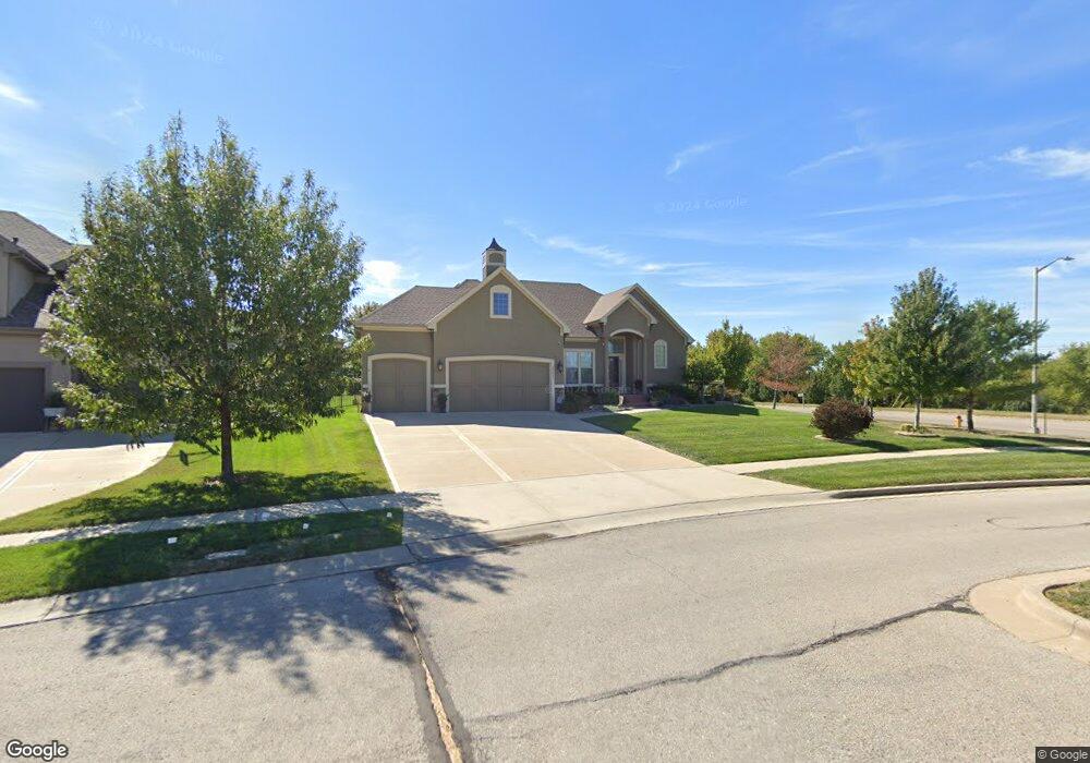 15021 W 58th St, Shawnee, KS 66216 - photo 1