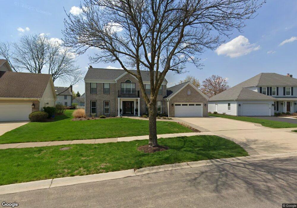 25 Citation Cir, Wheaton, IL 60189 - photo 1