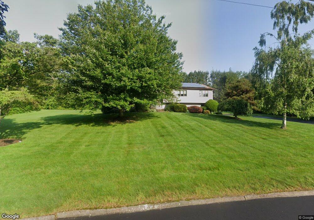 655 Brentwood Rd, Orange, CT 06477 - photo 1