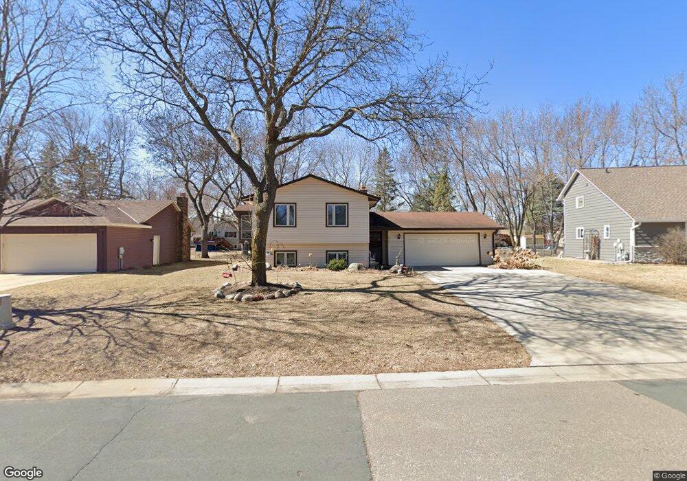 10257 Pilgrim Ln N, Maple Grove, MN 55369 - photo 1