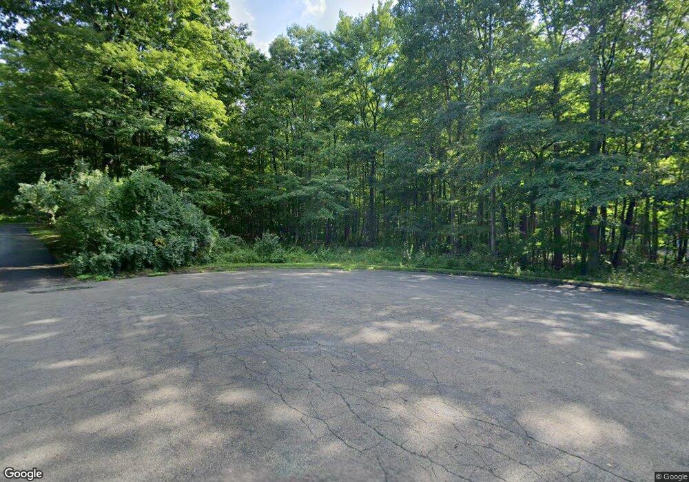 137 Sugar Loaf Rd, Guilford, CT 06437 - photo 1