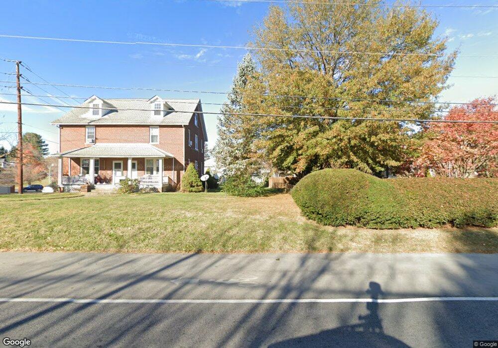 1631 W Main St, Waynesboro, VA 22980 - photo 1