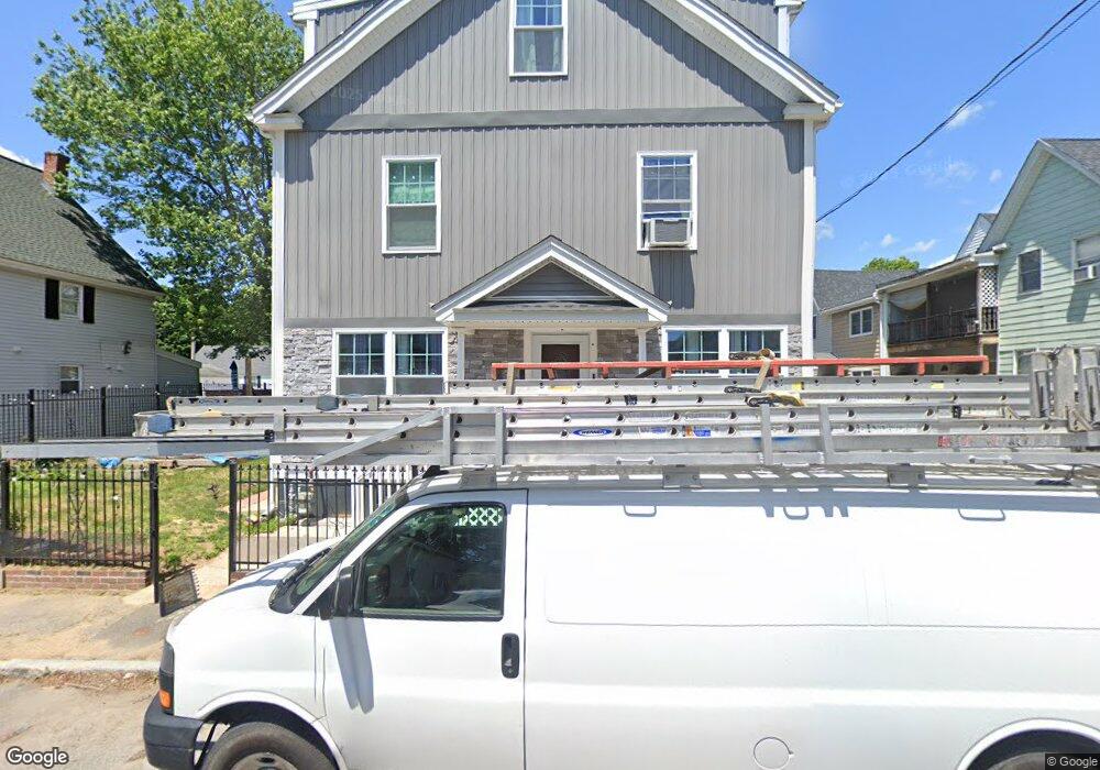 27 Bachman St, Lowell, MA 01850 - photo 1