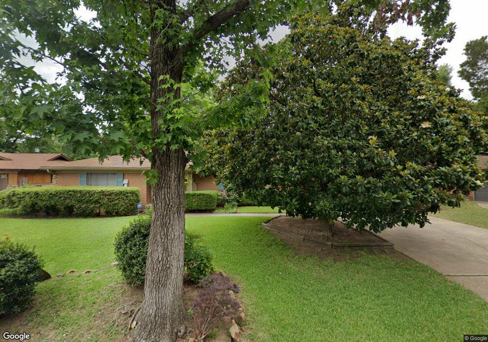 621 Woodside Dr, Hurst, TX 76053 - photo 1