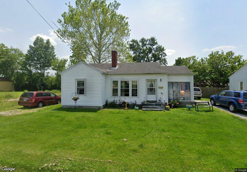 565 W Maple St, Austin, IN 47102 - photo 1