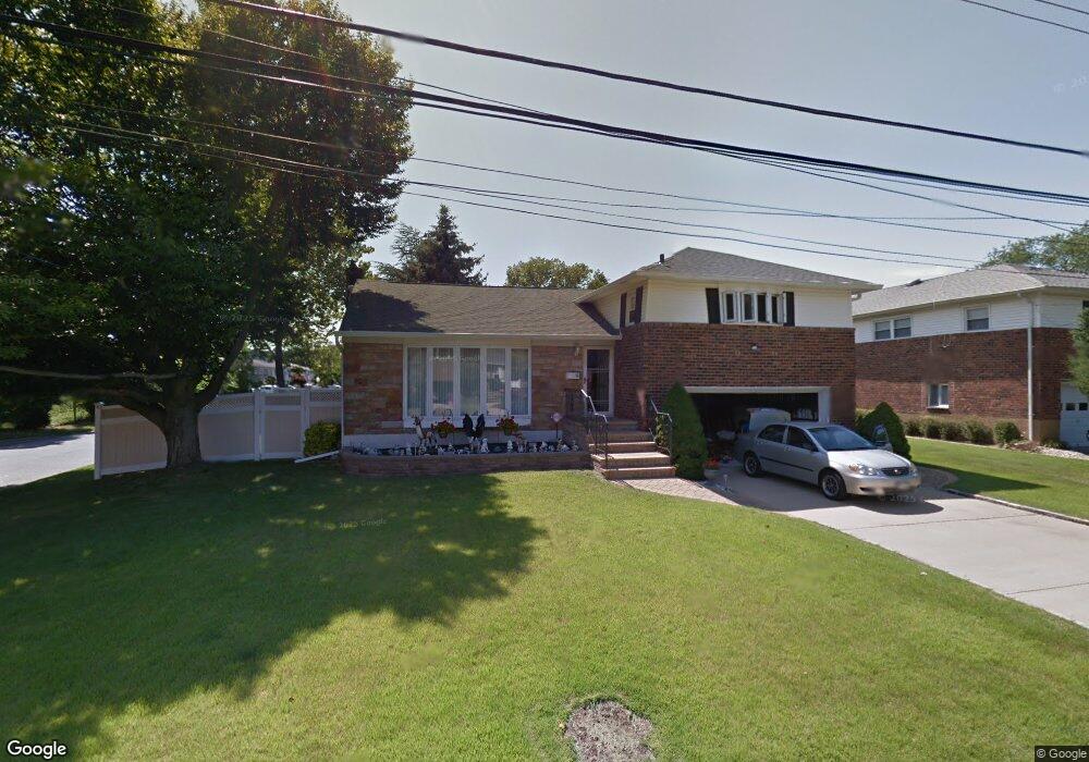 17 Kirkwood Dr, Glen Cove, NY 11542 - photo 1