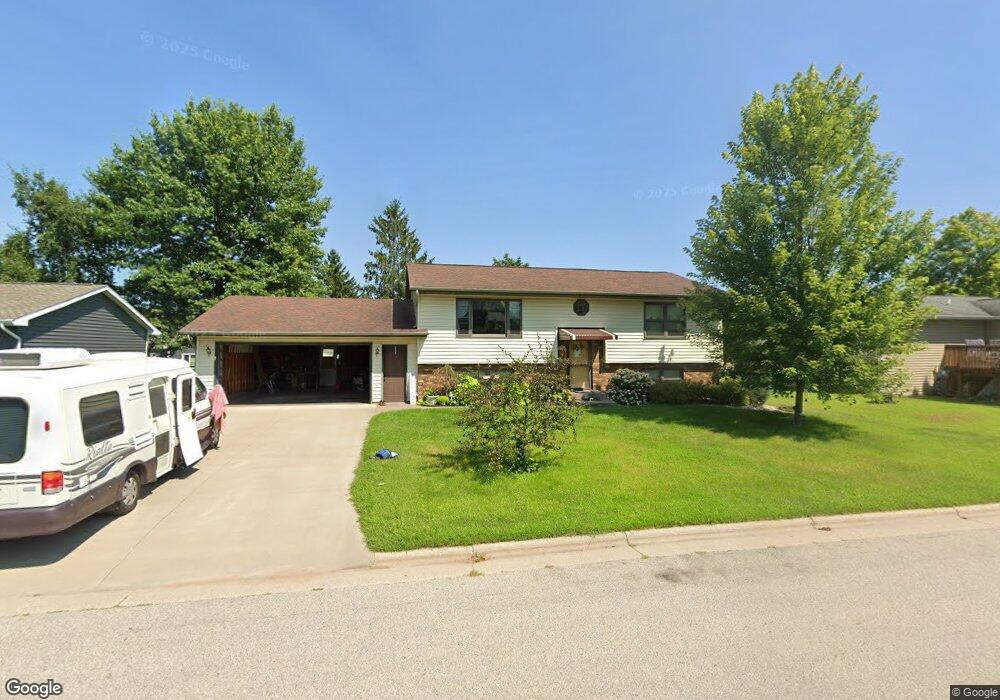 1309 Juniper St, La Crescent, MN 55947 - photo 1