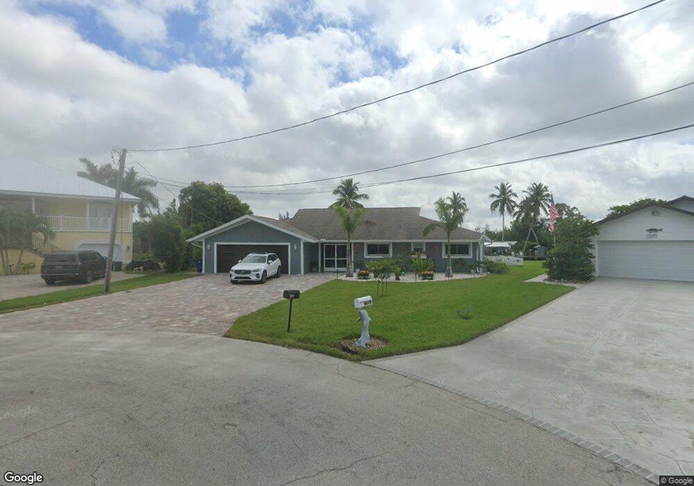 6092 Plumosa Ave, Fort Myers, FL 33908 - photo 1