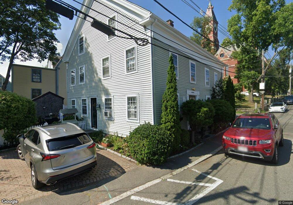 1 Middle St unit 3, Marblehead, MA 01945 - photo 1