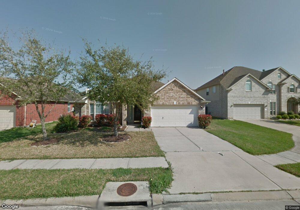 4707 Honey Creek Ct, Pearland, TX 77584 - photo 1