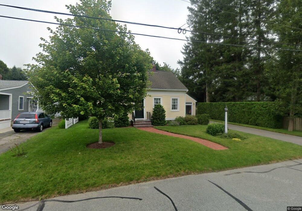 6 Brewster St, South Dartmouth, MA 02748 - photo 1