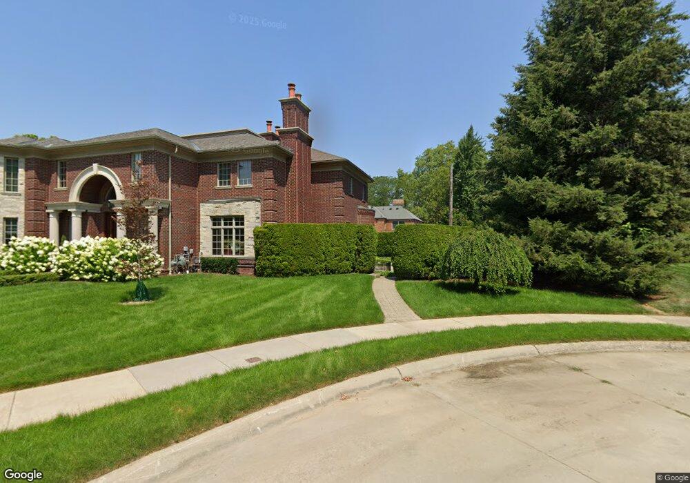 524 Deeplands Ct, Grosse Pointe Shores, MI 48236 - photo 1