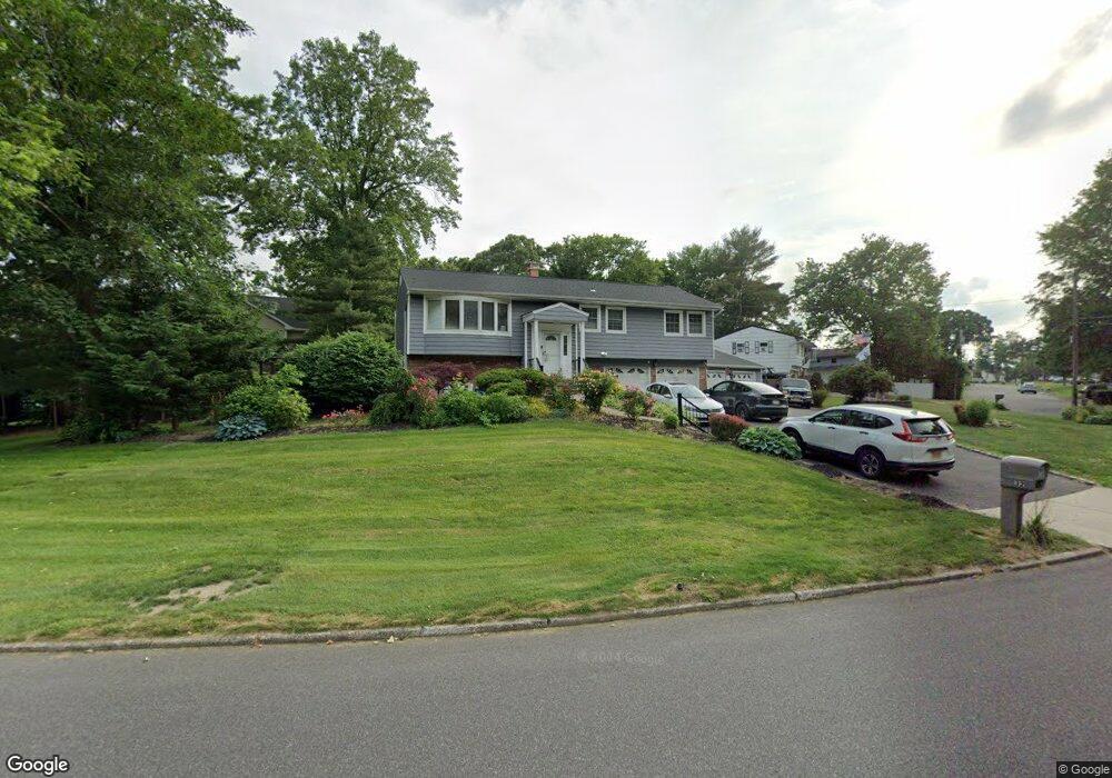 32 Joyce Dr, Hauppauge, NY 11788 - photo 1