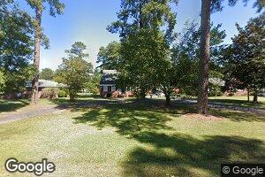 212 Robinhood Rd, Franklin, VA 23851