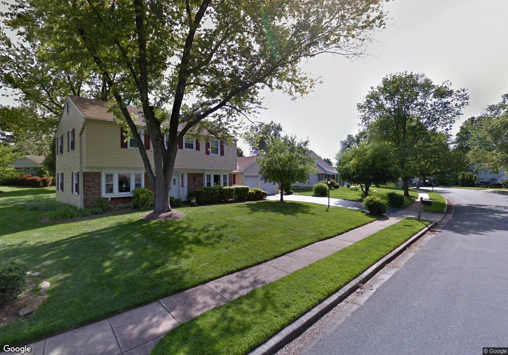 12901 Mount Royal Ln, Fairfax, VA 22033 - photo 1