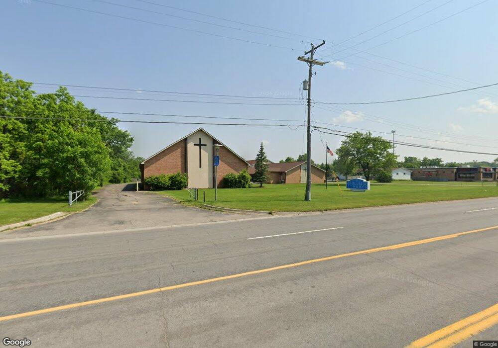 1116 W Hill Rd, Flint, MI 48507 - photo 1