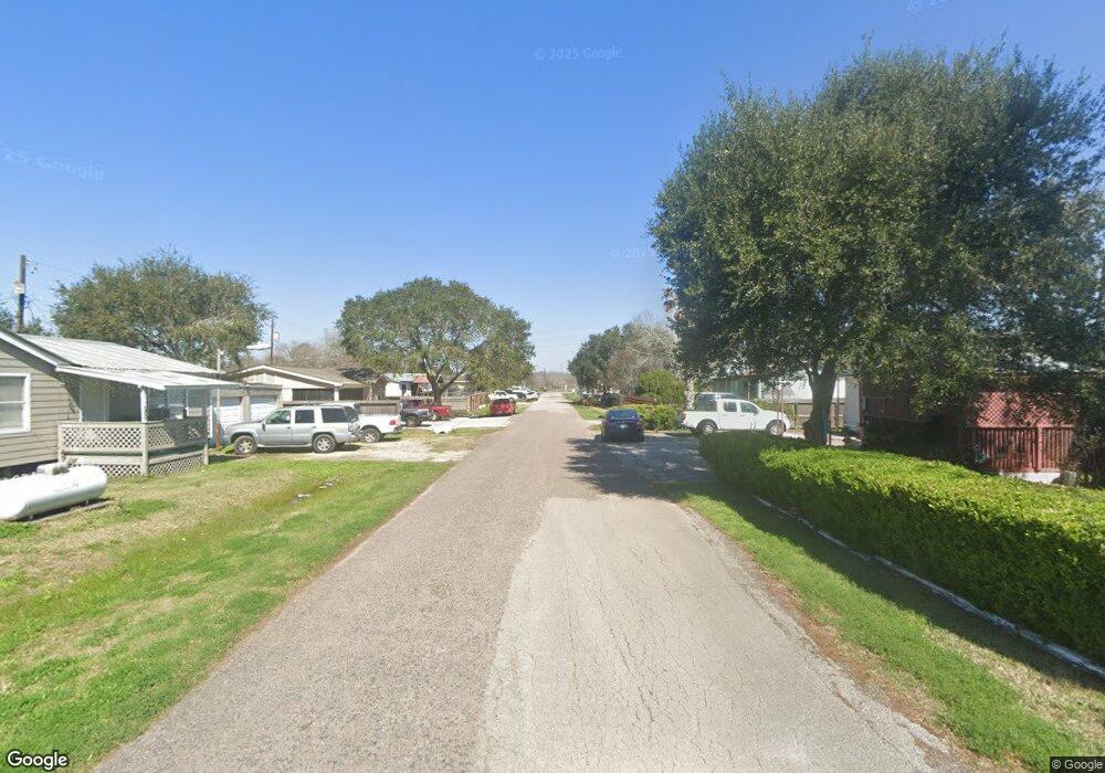 100 Greentree St, Alvin, TX 77511 - photo 1